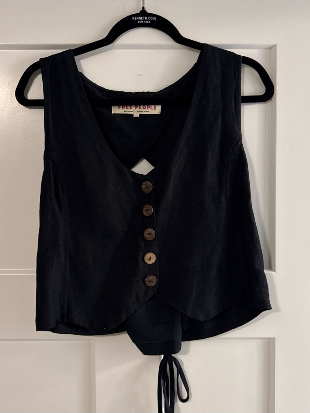 Free People Black Button-Front Tie-Back Crop Camisole